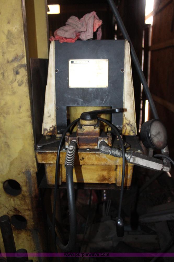 image for item H7870 Interpac hydraulic press