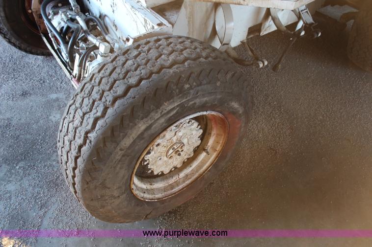 image for item H7889 Mark Industries Mark Lift 40I boom lift