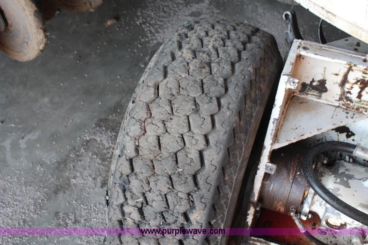 image for item H7889 Mark Industries Mark Lift 40I boom lift