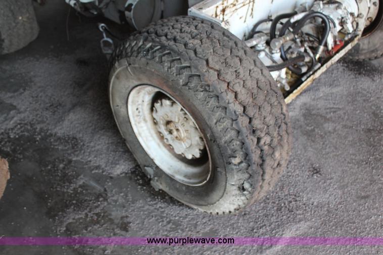 image for item H7889 Mark Industries Mark Lift 40I boom lift