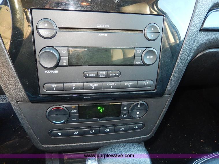 image for item H9516 2006 Ford Fusion SEL