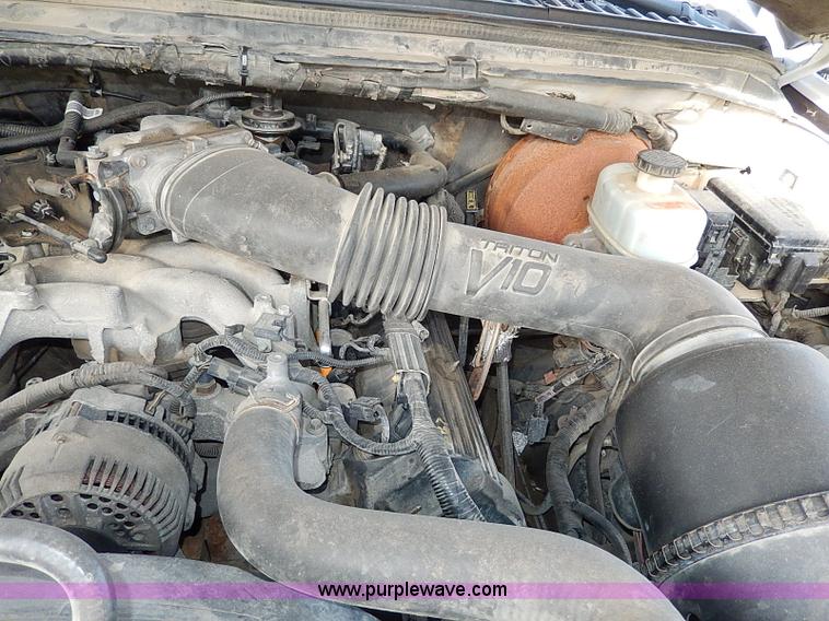 image for item H9523 1999 Ford F350 Super Duty flatbed truck