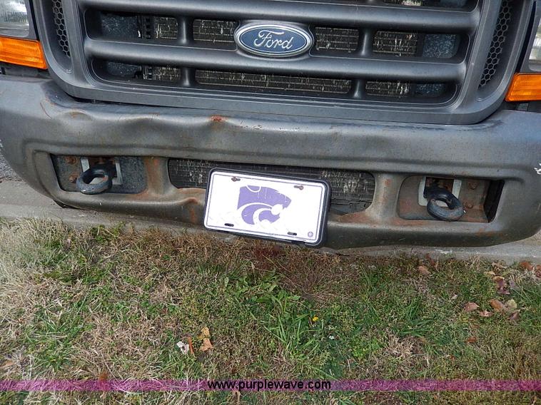 image for item H9523 1999 Ford F350 Super Duty flatbed truck