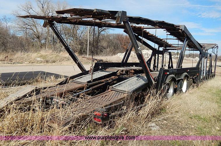 image for item H9536 1991 Williams six car trailer