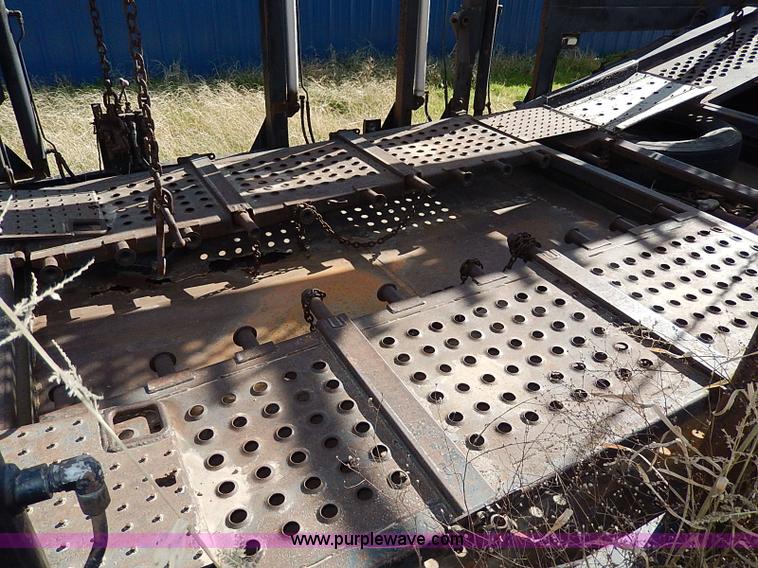 image for item H9536 1991 Williams six car trailer