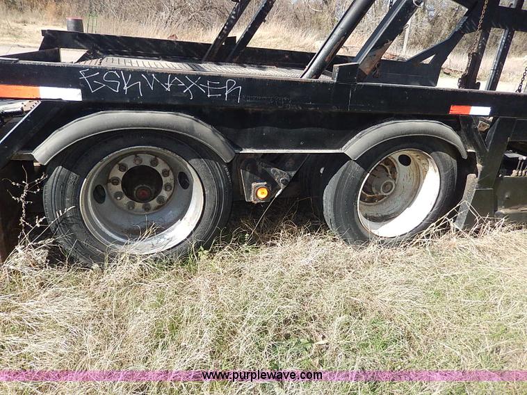 image for item H9536 1991 Williams six car trailer