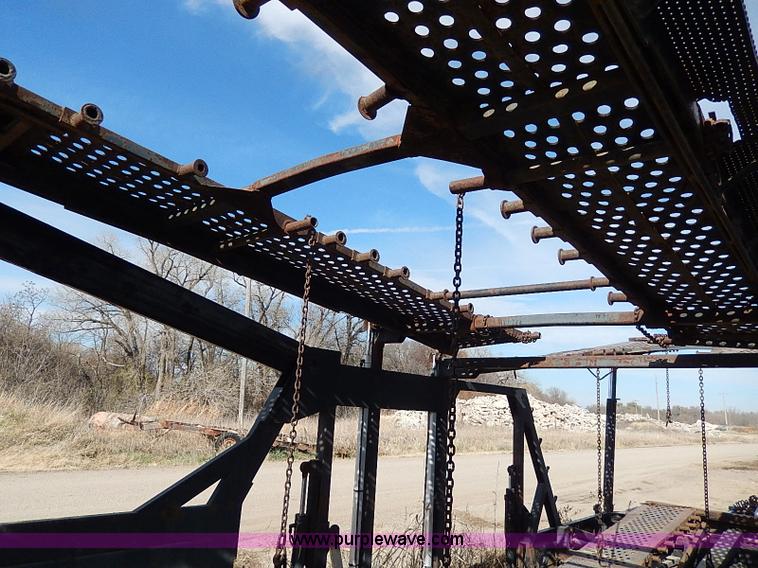 image for item H9536 1991 Williams six car trailer