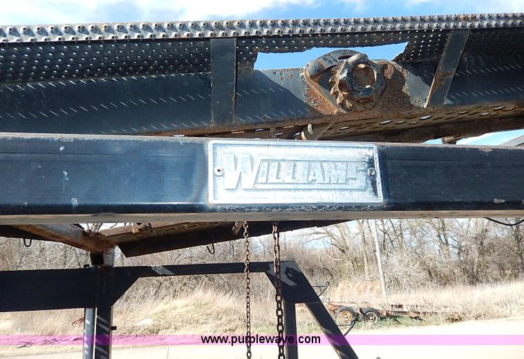 image for item H9536 1991 Williams six car trailer