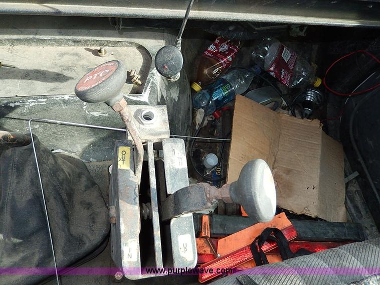 image for item H9537 1996 Chevrolet Kodiak dump truck