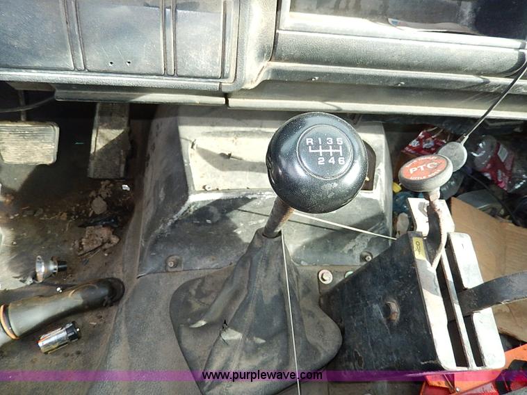 image for item H9537 1996 Chevrolet Kodiak dump truck