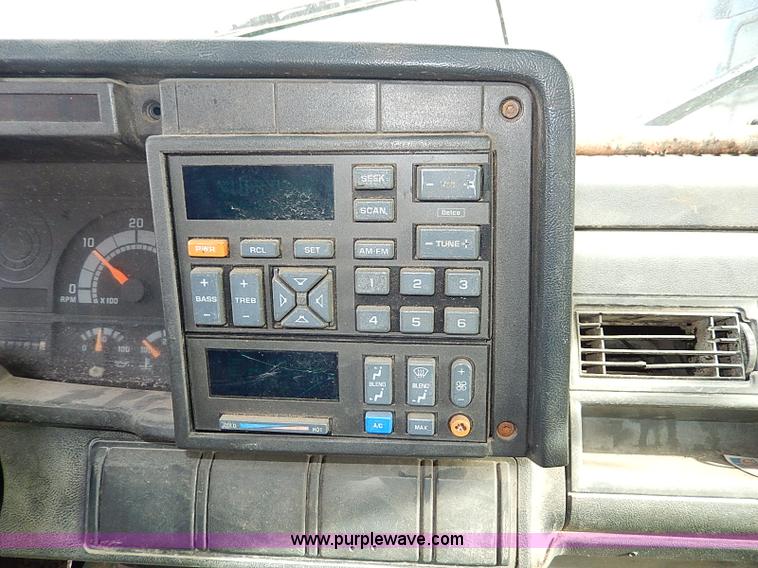 image for item H9537 1996 Chevrolet Kodiak dump truck