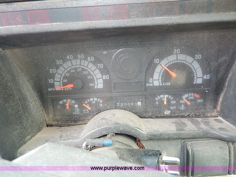 image for item H9537 1996 Chevrolet Kodiak dump truck