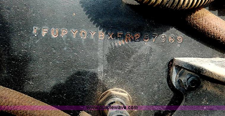 image for item H9538 1985 Freightliner FLC-64T semi truck