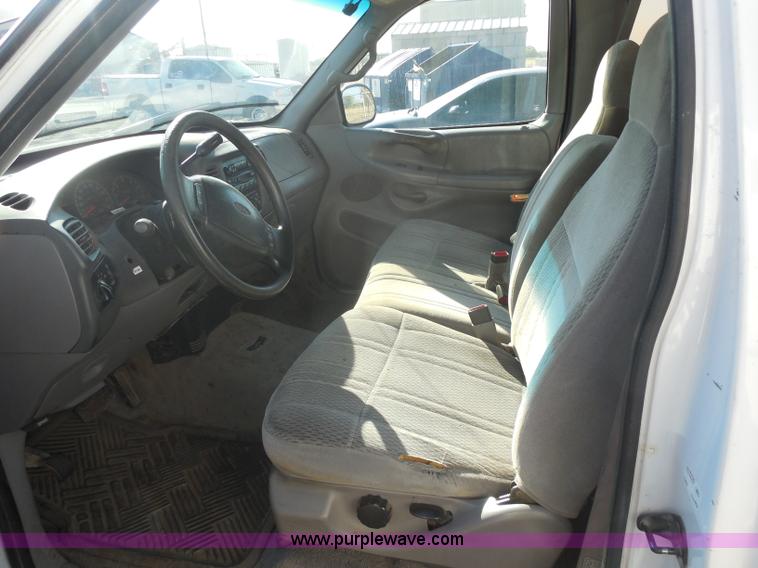 image for item I1303 1997 Ford F250 HD XLT SuperCab pickup truck cab and chassis