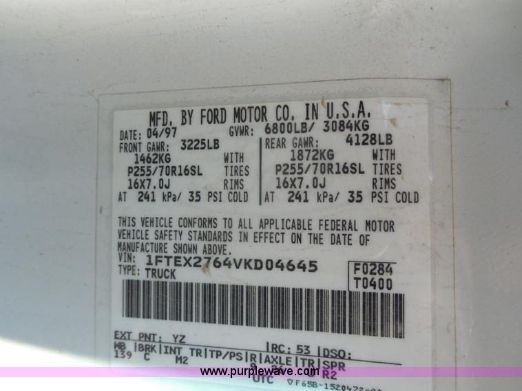 image for item I1303 1997 Ford F250 HD XLT SuperCab pickup truck cab and chassis