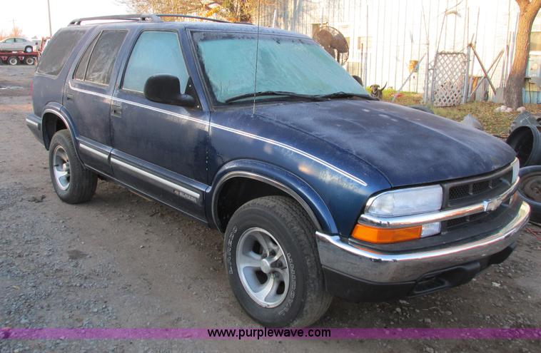 image for item I4961 1998 Chevrolet Blazer SUV