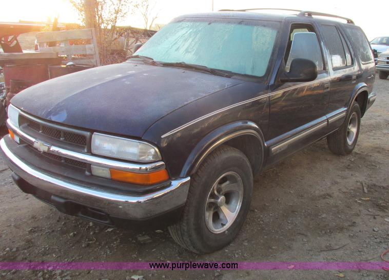 image for item I4961 1998 Chevrolet Blazer SUV