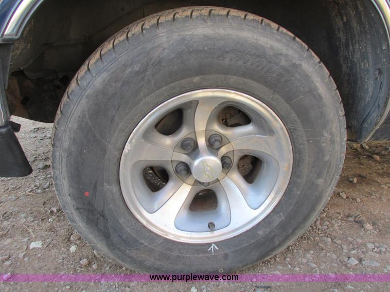 image for item I4961 1998 Chevrolet Blazer SUV