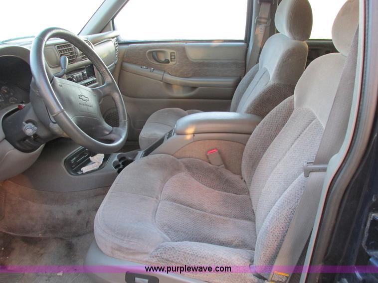 image for item I4961 1998 Chevrolet Blazer SUV