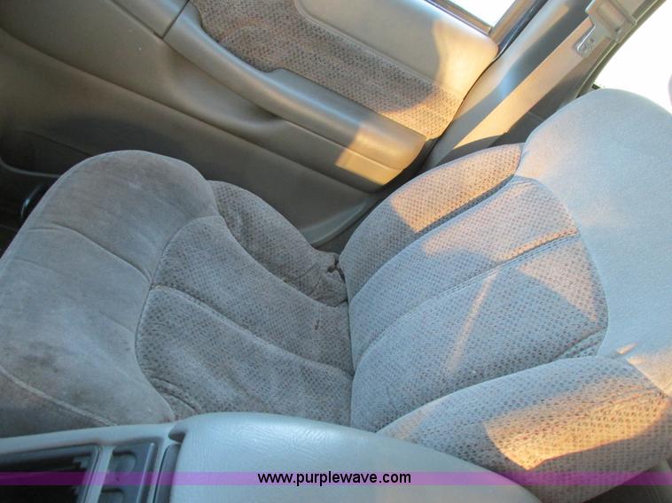 image for item I4961 1998 Chevrolet Blazer SUV