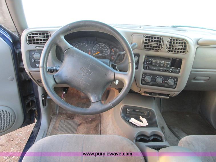 image for item I4961 1998 Chevrolet Blazer SUV