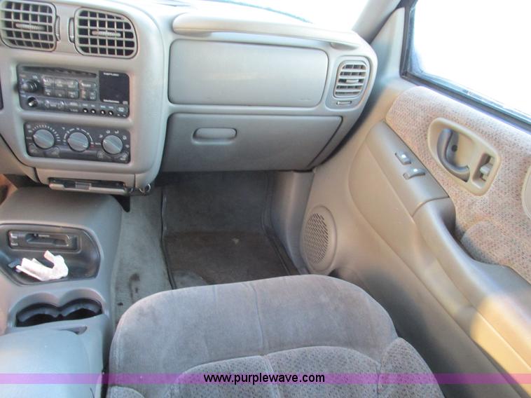 image for item I4961 1998 Chevrolet Blazer SUV