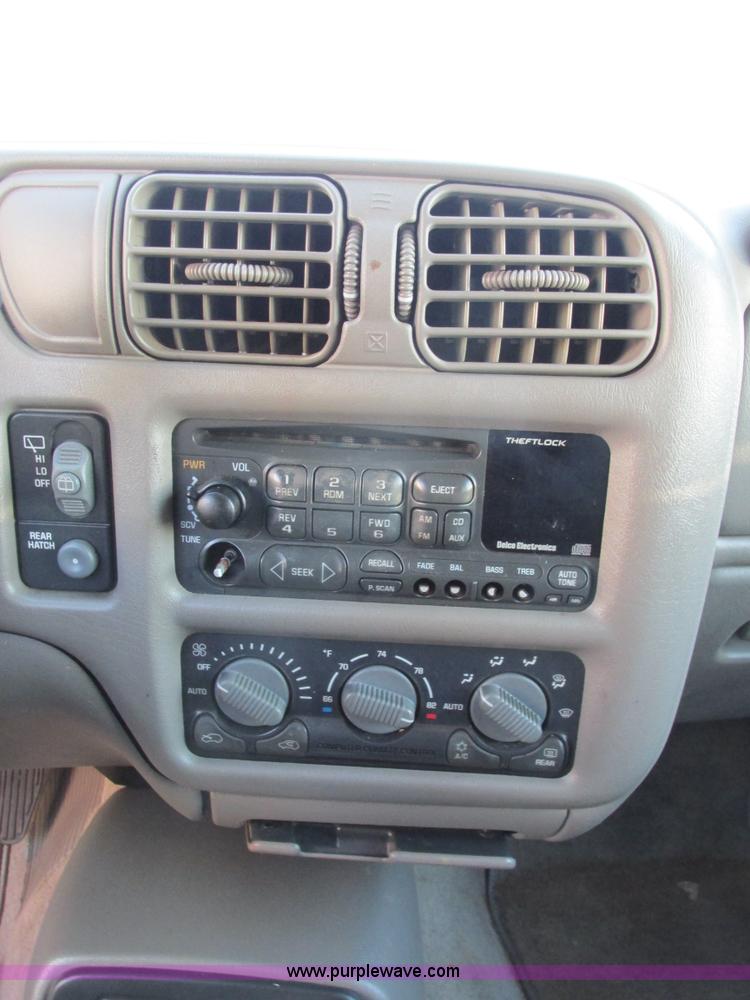 image for item I4961 1998 Chevrolet Blazer SUV