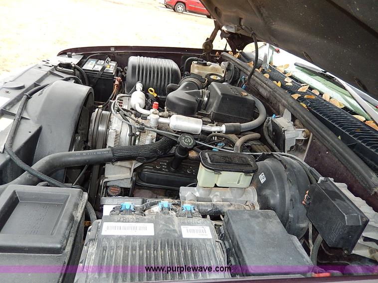 image for item I9444 1996 Chevrolet Suburban 1500 SUV