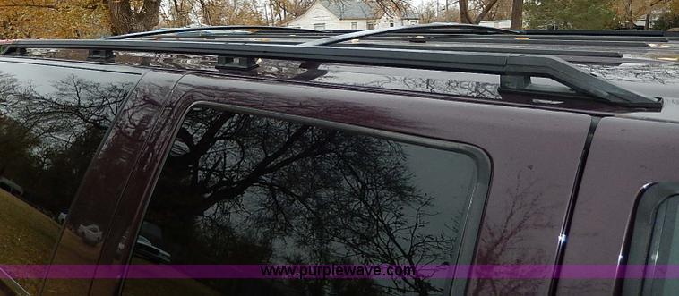 image for item I9444 1996 Chevrolet Suburban 1500 SUV