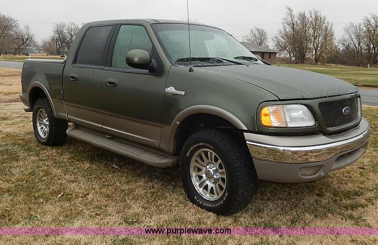 image for item I9445 2001 Ford F150 King Ranch pickup truck