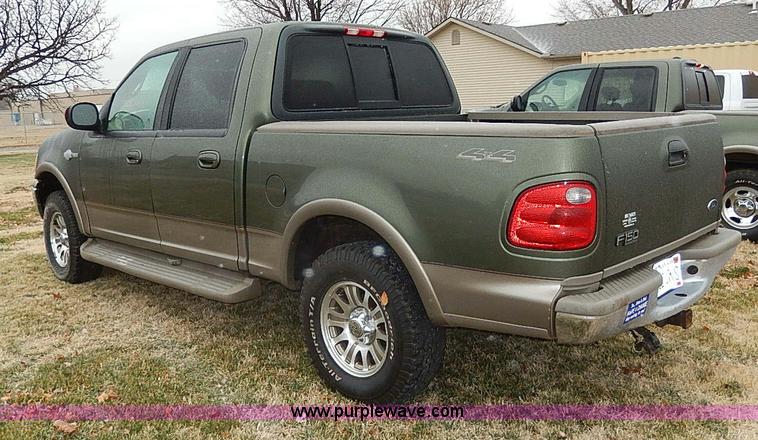 image for item I9445 2001 Ford F150 King Ranch pickup truck