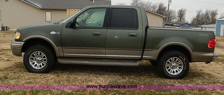 image for item I9445 2001 Ford F150 King Ranch pickup truck