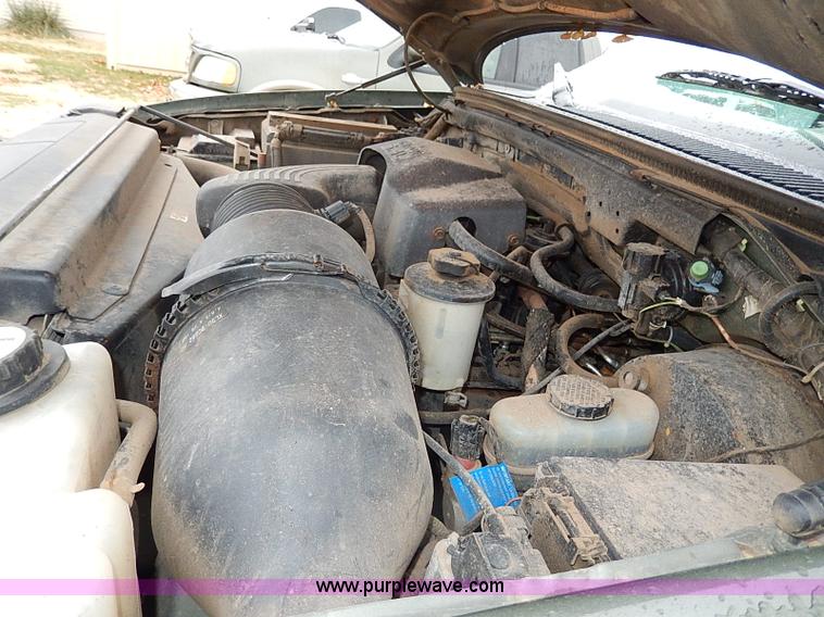 image for item I9445 2001 Ford F150 King Ranch pickup truck