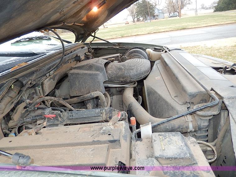 image for item I9445 2001 Ford F150 King Ranch pickup truck