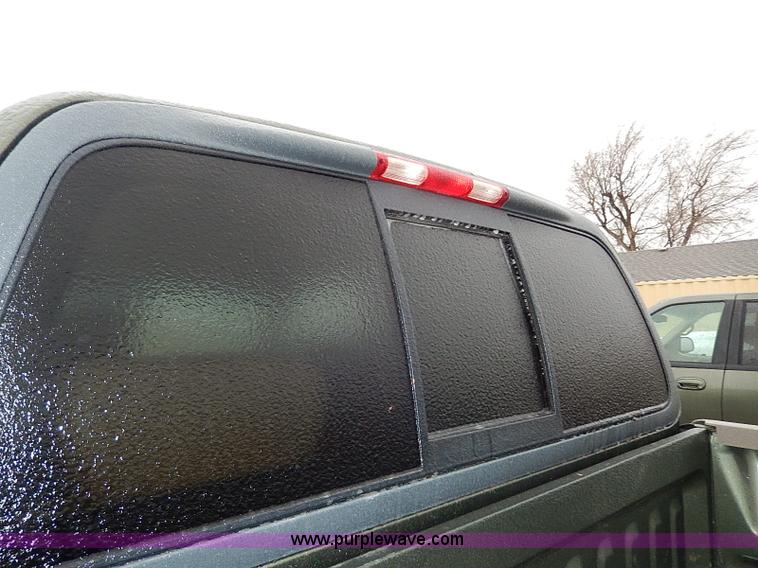 image for item I9445 2001 Ford F150 King Ranch pickup truck