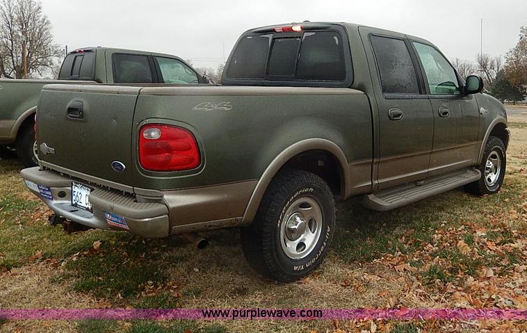 image for item I9446 2002 Ford F150 King Ranch pickup truck