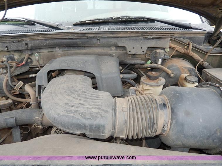 image for item I9446 2002 Ford F150 King Ranch pickup truck