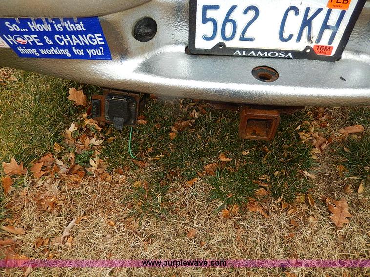 image for item I9446 2002 Ford F150 King Ranch pickup truck