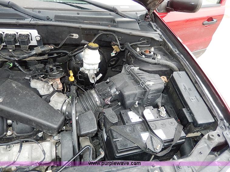 image for item I9451 2005 Ford Escape XLT SUV