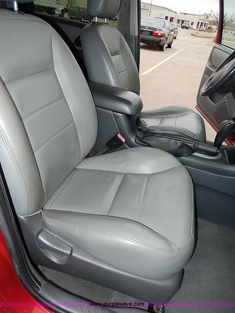 image for item I9451 2005 Ford Escape XLT SUV