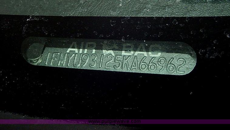 image for item I9451 2005 Ford Escape XLT SUV