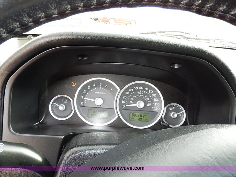 image for item I9494 2006 Mercury Mariner SUV