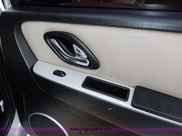 image for item I9494 2006 Mercury Mariner SUV