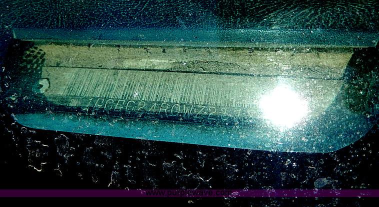 image for item I9499 1998 Chevrolet Cheyenne 2500 flatbed truck