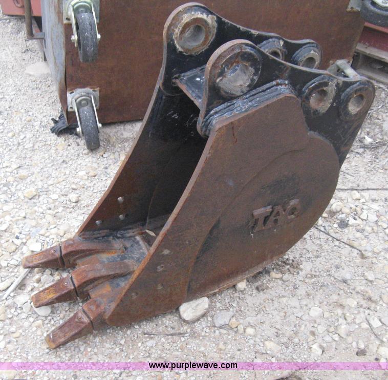 image for item AX9562 TAG pin-on mini excavator bucket