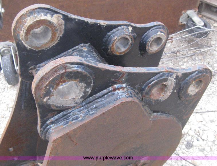 image for item AX9562 TAG pin-on mini excavator bucket