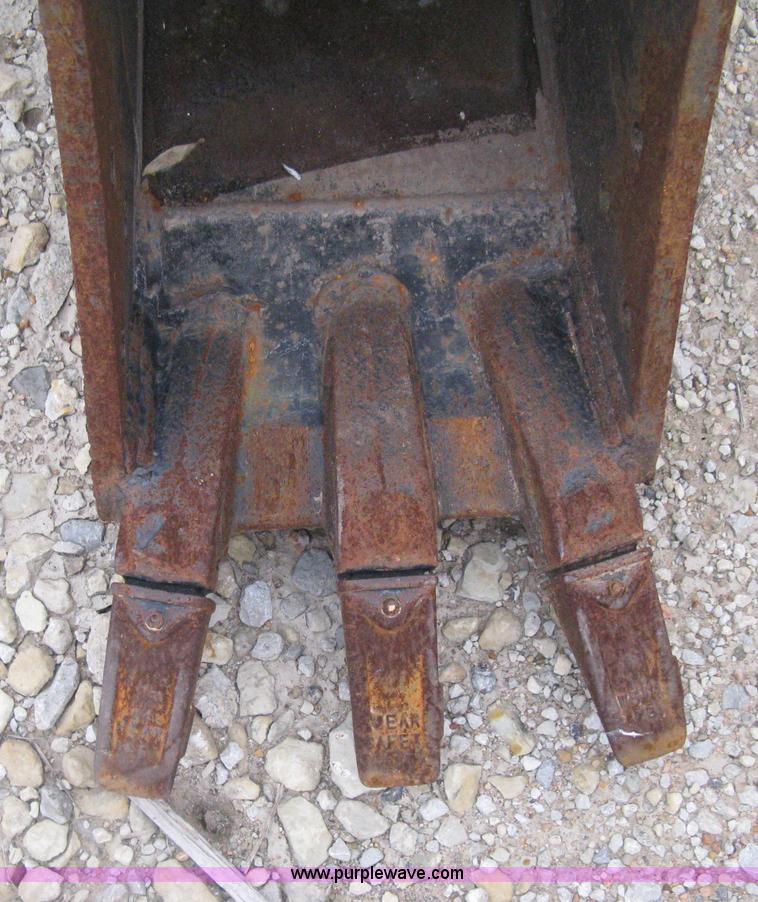 image for item AX9562 TAG pin-on mini excavator bucket