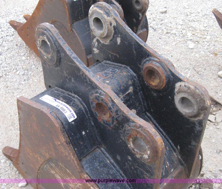 image for item AX9563 TAG pin-on mini excavator bucket