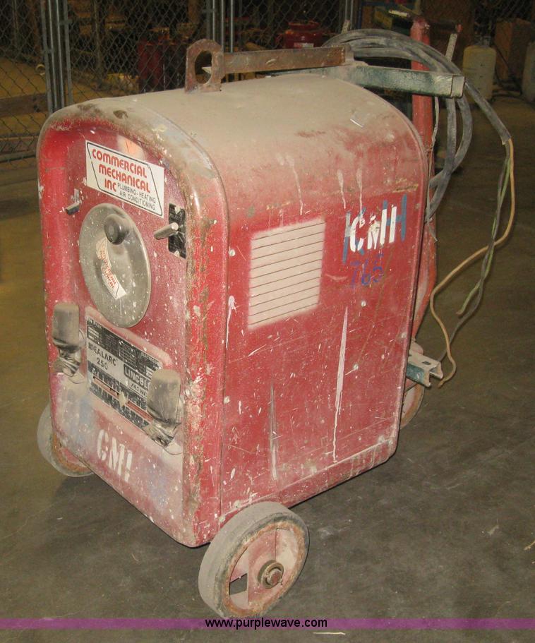 image for item AX9567 Lincoln Idealarc 250 welder