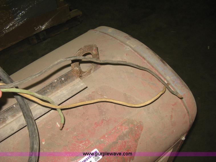 image for item AX9567 Lincoln Idealarc 250 welder